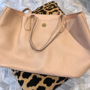 Tory Burch blush pebble tote